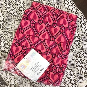 LuLaRoe OneSize Valentine’s Leggings NWT